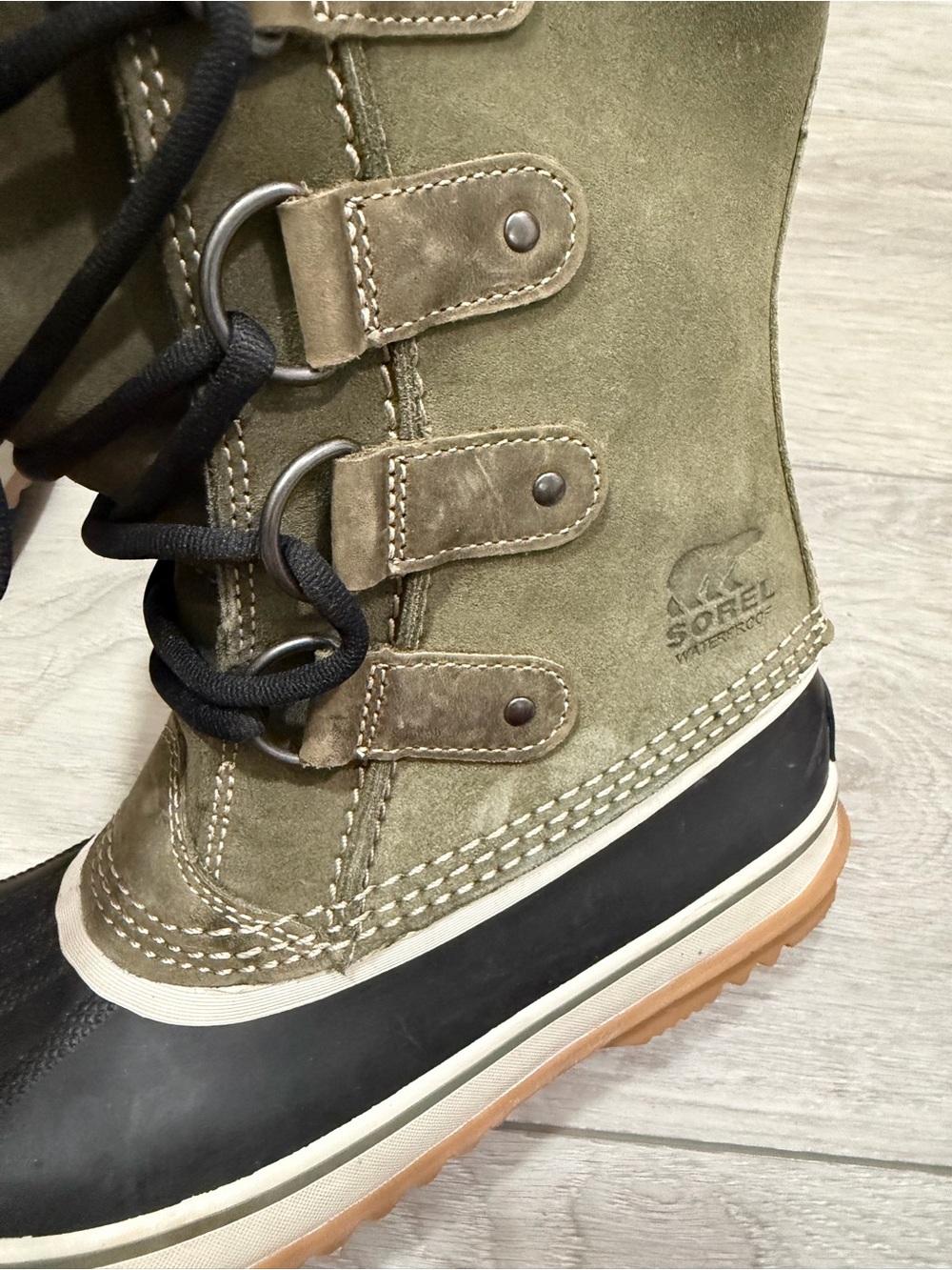 Women’s Sorel Joan of Arctic Shearling Boots in Green Size 6.5 - Picture 9 of 10